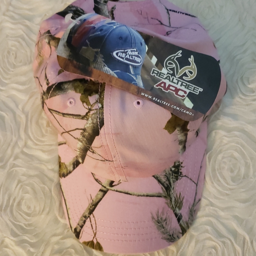 3🚨/$15 🆕️ RealTree Pink Camo hat - Picture 2 of 7